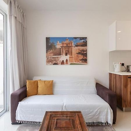 Comfy Apt With Terrace, 5 Mins To Sliema Ferries By 360 Estates 그지라 외부 사진