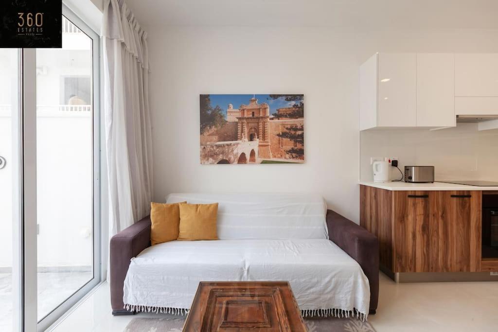 Comfy Apt With Terrace, 5 Mins To Sliema Ferries By 360 Estates 그지라 외부 사진