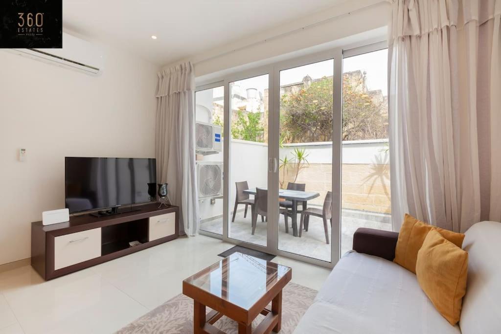 Comfy Apt With Terrace, 5 Mins To Sliema Ferries By 360 Estates 그지라 외부 사진